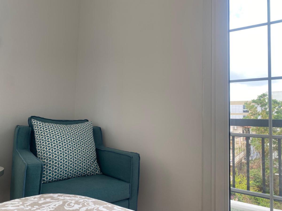 Faliro Comfort Apartment 10 Mins Walking To The Beach Atene Esterno foto