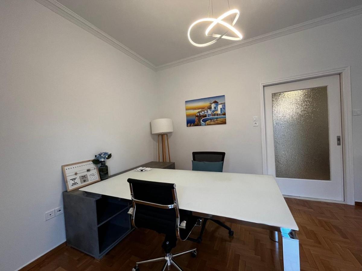 Faliro Comfort Apartment 10 Mins Walking To The Beach Atene Esterno foto